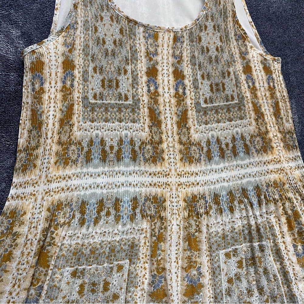 Jane and Delancey Boho neutral colored knee length dress - Picture 5 of 9